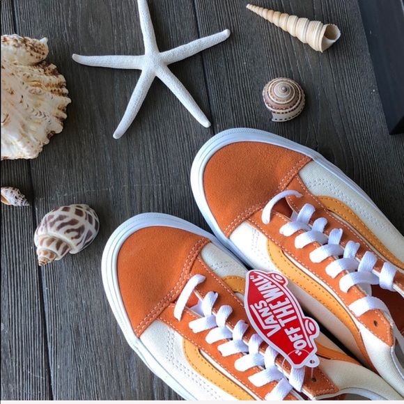 🌴🌼VANS🌼🌴 - Picture 5 of 8